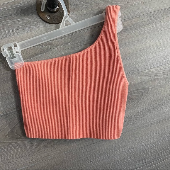 Aritzia Sculpt Knit One Shoulder Cropped Tank - Picture 1 of 6